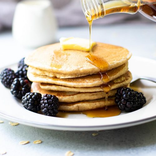 Oat-Flour-Pancakes-with-berries-and-syrup